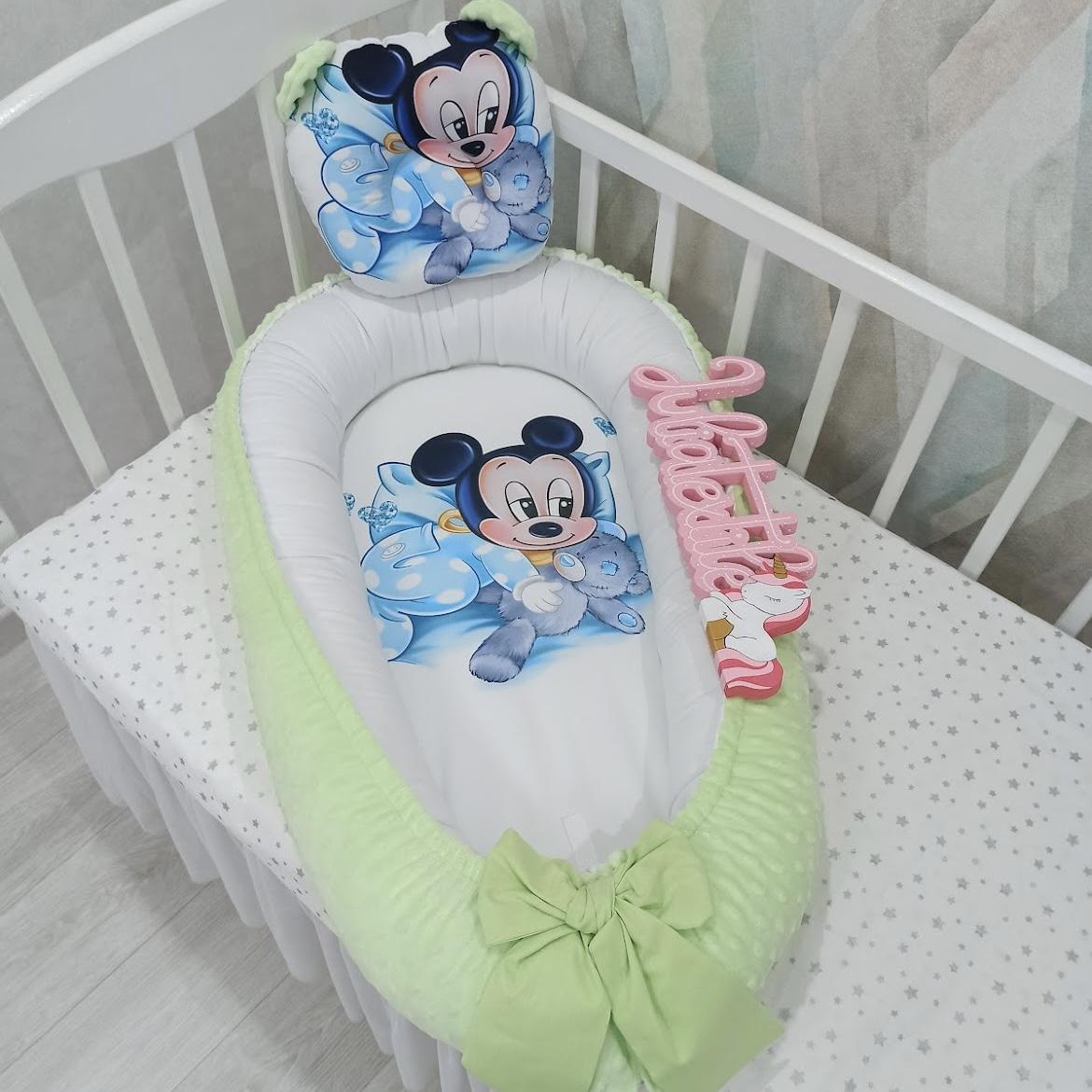 Reducer with light blue Mickey print with bear