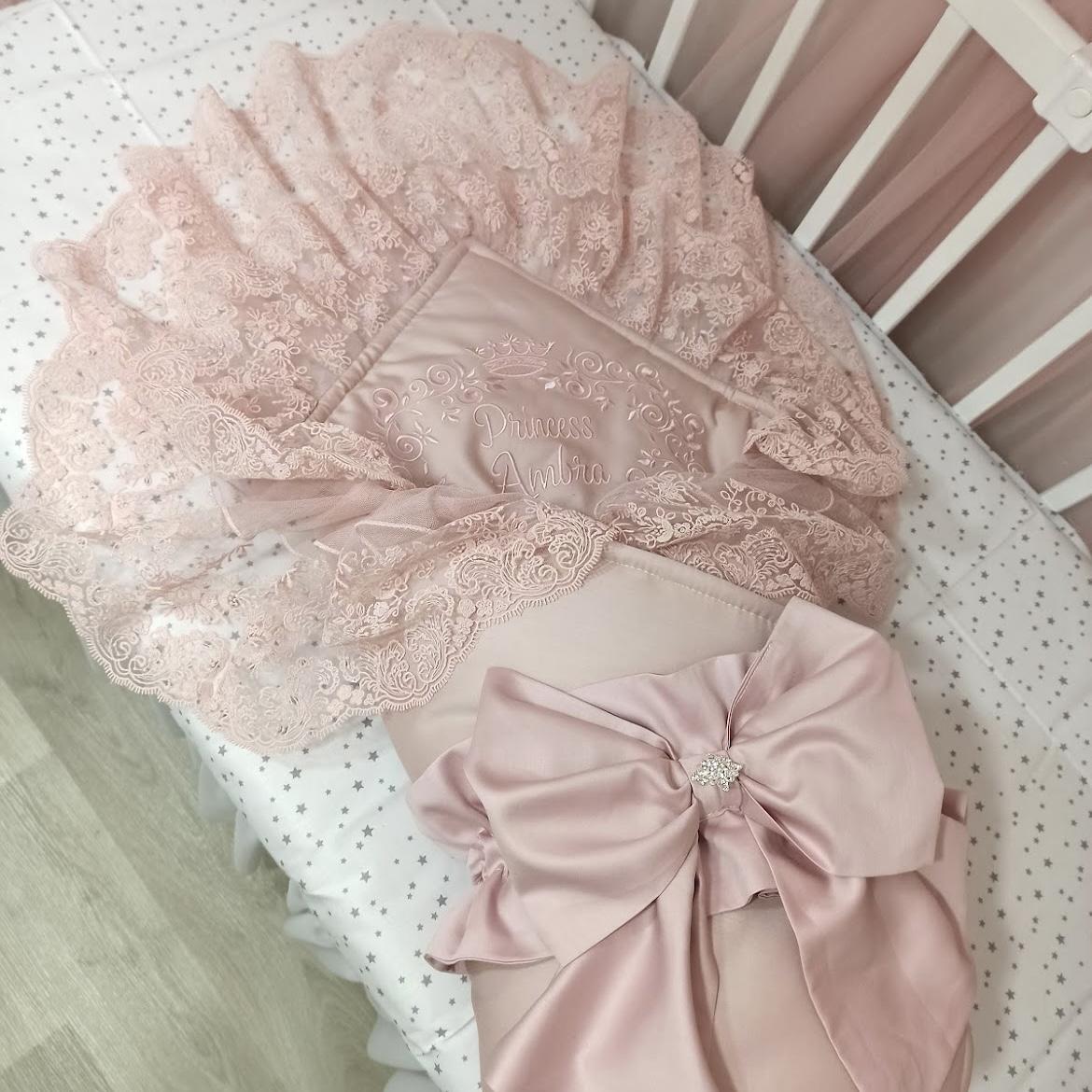 Coperta double face decorata con pizzo rosa antico