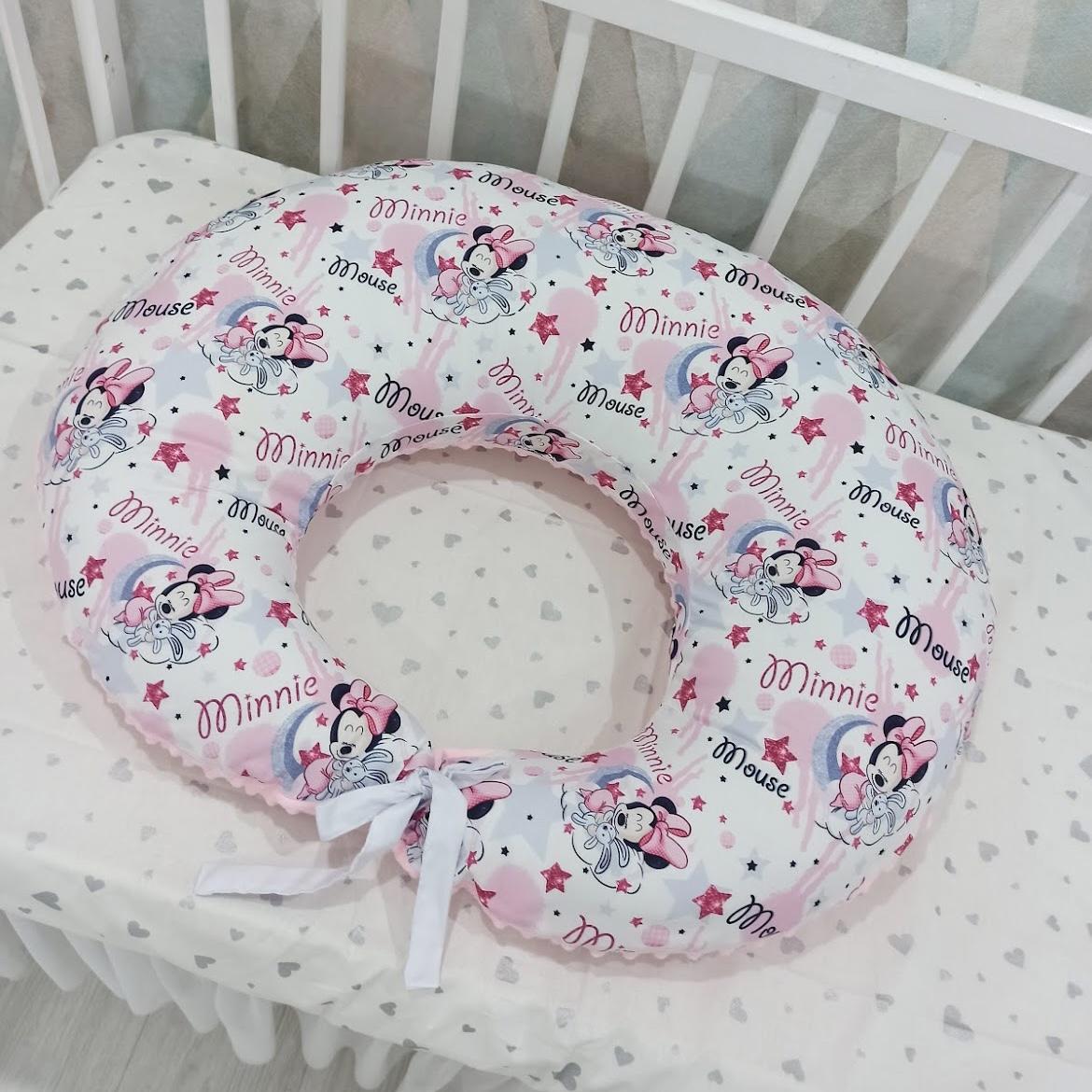 Minnie white fuchsia breastfeeding pillow