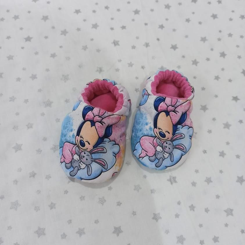 Slippers with pink fuchsia minnie print