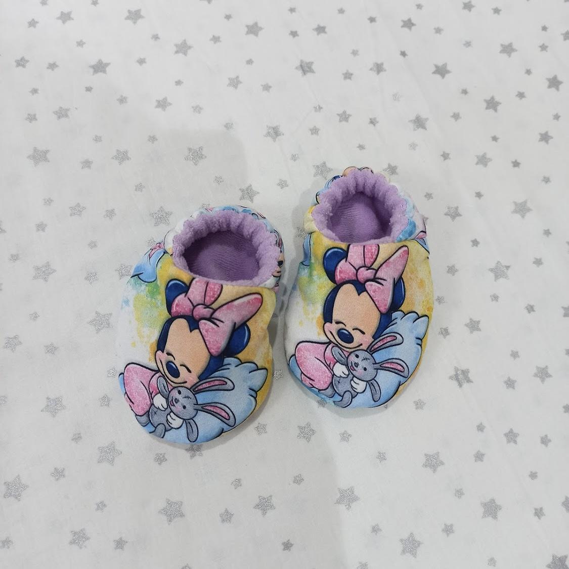 Pantofole con la stampa minnie viola rosa