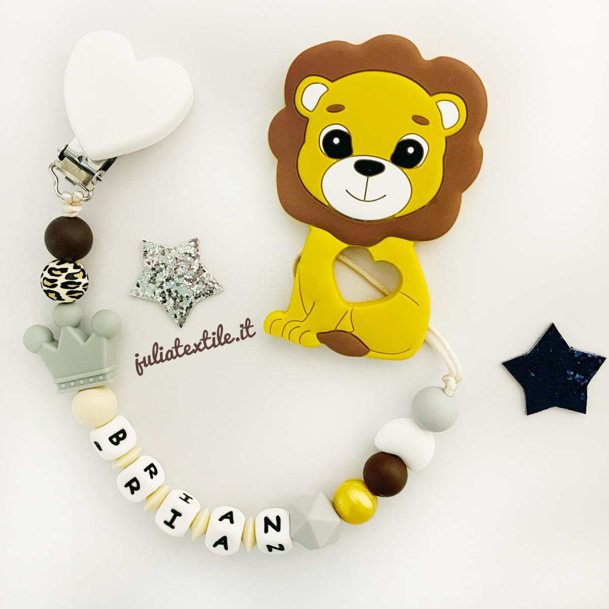 Chain with name lion cub with white heart