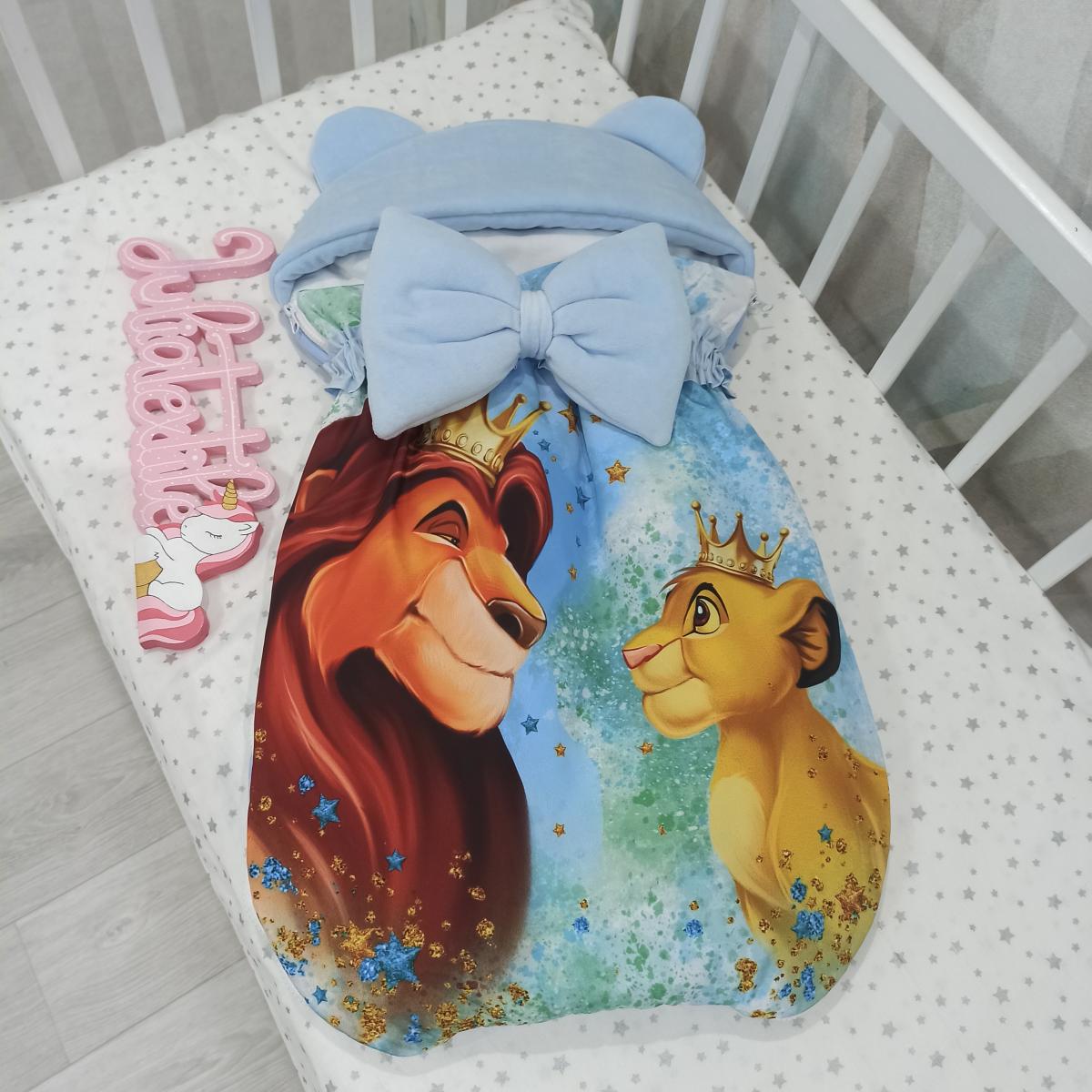 Warmth and Magic: The Lion King's Winter Sleeping Bag for Babies