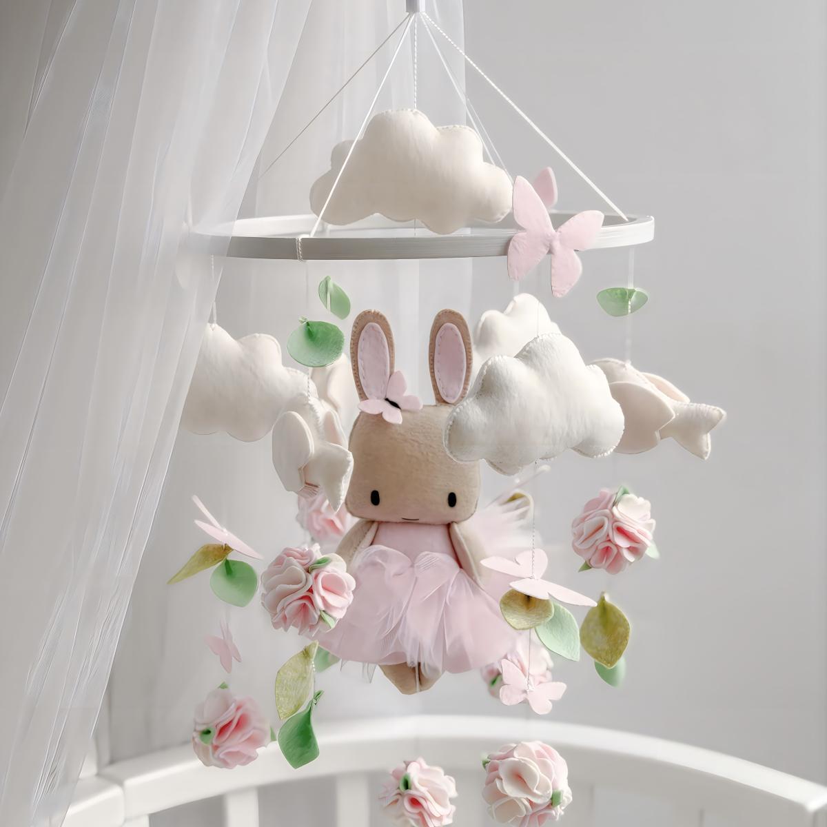 Giostrina Musicale Artigianale per Culla con Coniglietta e Fiori Rosa