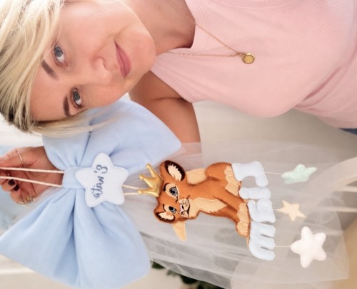 Personalized Baby Birth Bow with Name – Embroidered Newborn Decoration